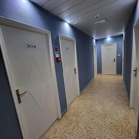 Hotel Viscount 2*