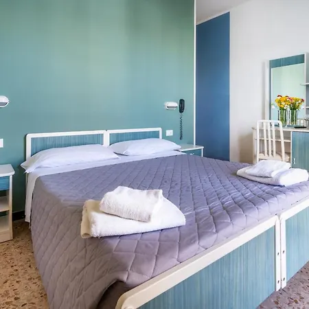 Hotel Viscount 2*